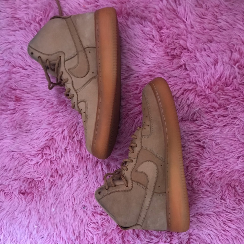 Nike Air Force 1 Wheat size 7